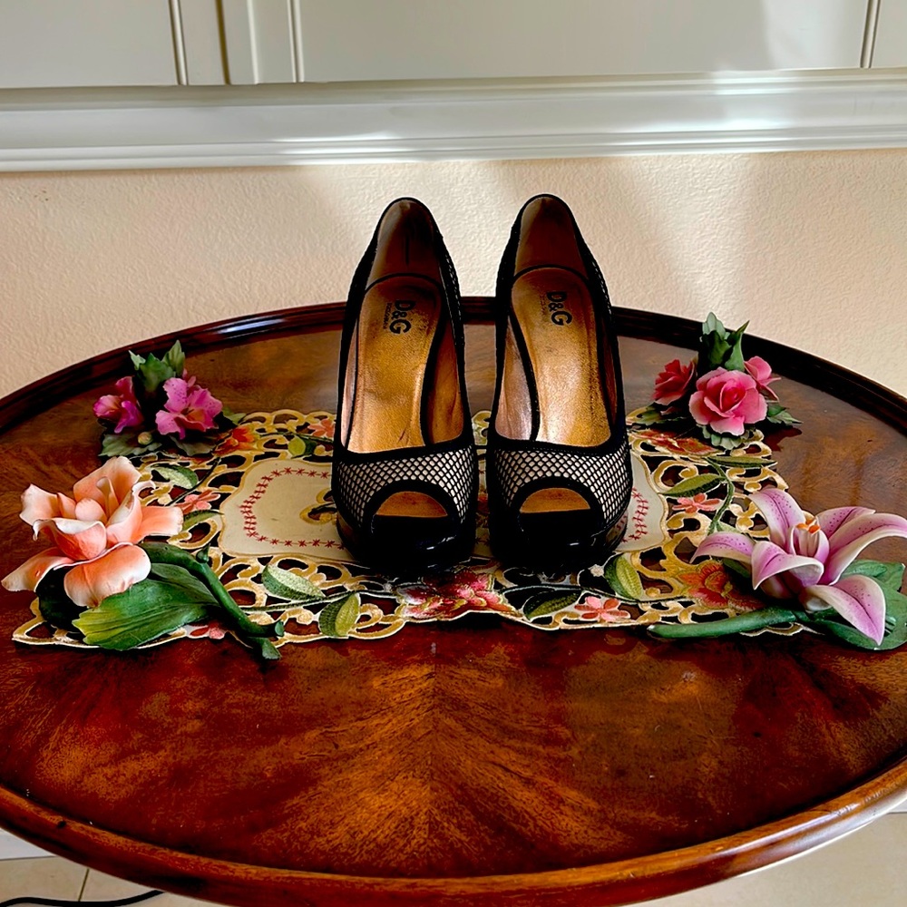 Nice Dolce and Gabbana open toe high heels